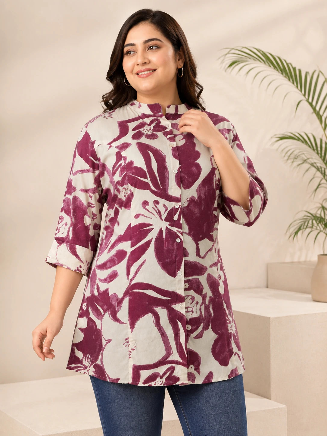 Plus size Off-white & Magenta Print Tunic
