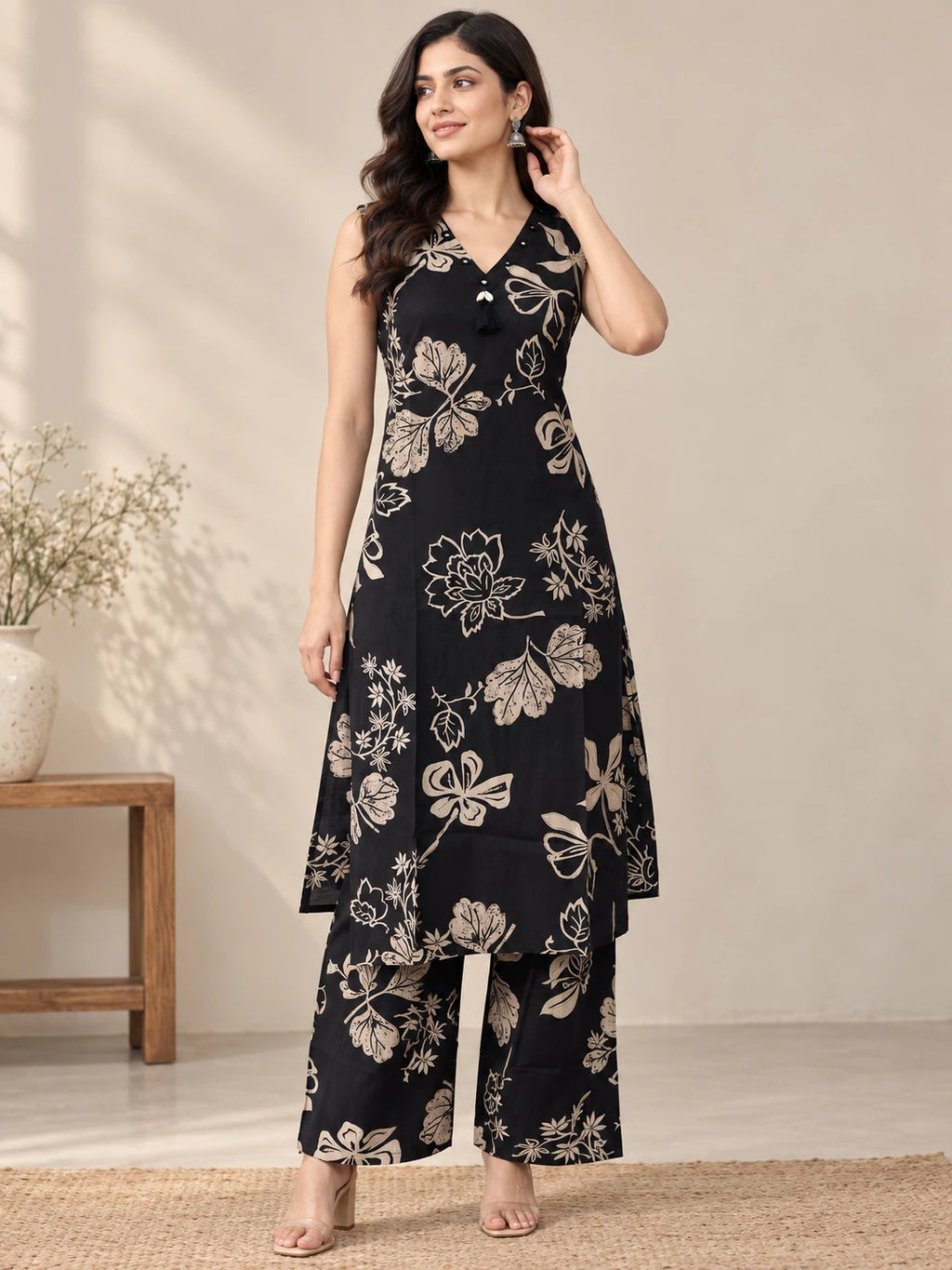Black Floral Printed V-Neck Kurta & Palazzo Set